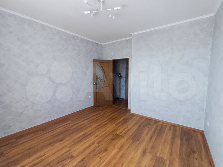 2-к. квартира, 65 м², 7/14 эт.