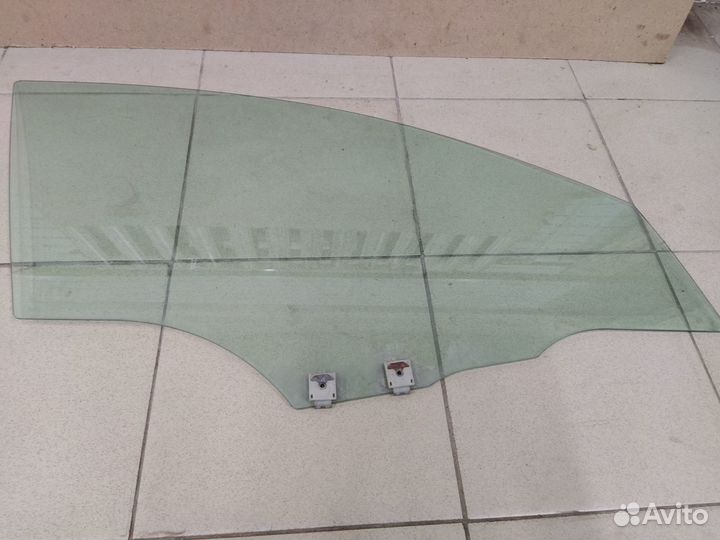 Стекло Мазда 3 бк