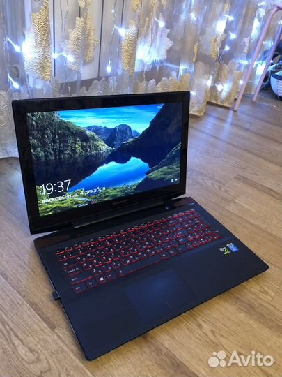 Игровой ноутбук Lenovo