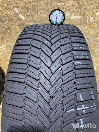 Bridgestone Weather Control A005 Evo 215/55 R17