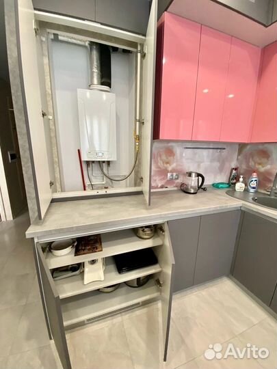 Кухня на заказ с доводчиками в Новосибирске