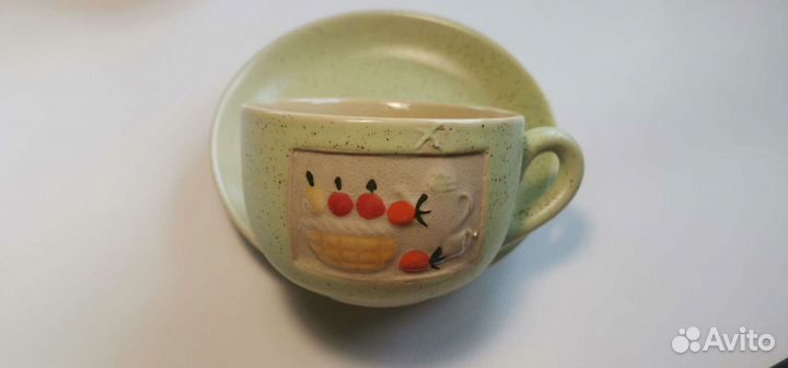 Чашечки с блюдцами