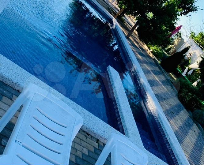 Комната 15 м² в > 9-к., 2/2 эт.