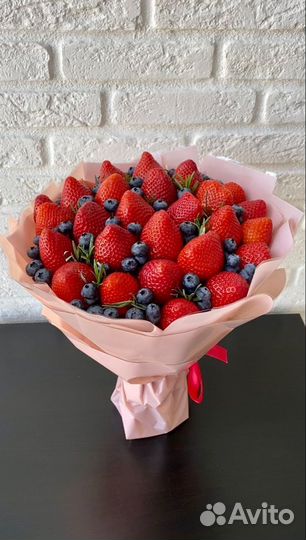 Букет из свежей клубники