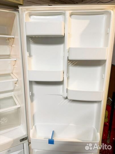 Холодильник 
