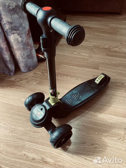 Самокат детский трехколесный складной