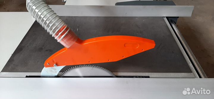 Форматно-раскроечный станок с роликовой кареткой