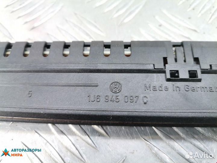 Стоп-сигнал Volkswagen Bora 2002 1121559