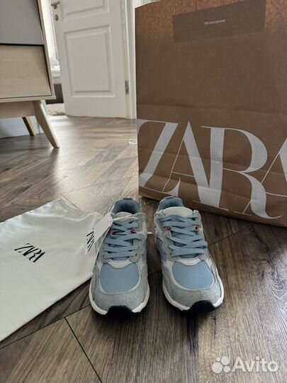 Кроссовки для мальчика 35 размер Zara, новые