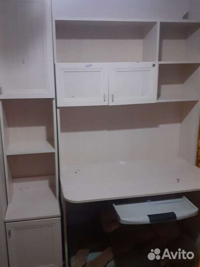 Компьютерный стол плюс пенал