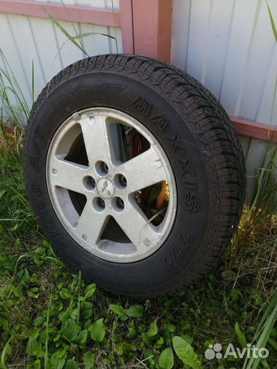 Колеса Mitsubishi Outlander R16