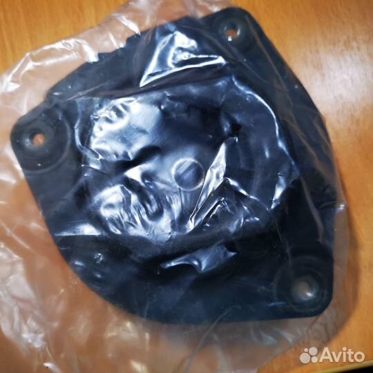 Опора перед амортизатора правая Febest NSS-T31FR
