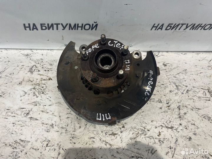 Кулак поворотный передний правый Subaru Forester