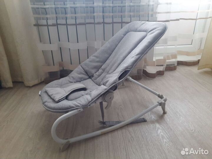 Шезлонг детский