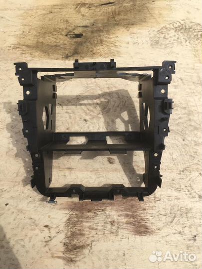 Шахта магнитолы 2DIN VW Jetta 5