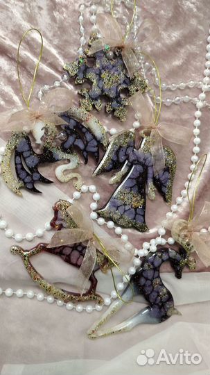 Ёлочные игрушки ручной работы из эпоксидной смолы