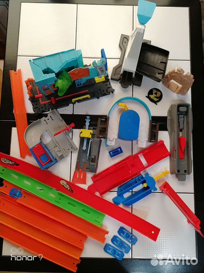 Hot wheels трек