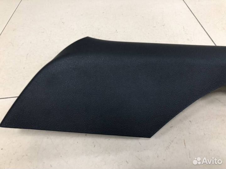 Обшивка стойки Volkswagen Polo Sed RUS 2011