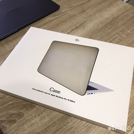 Кейс для MacBook Pro 16 Barn&Hollis чехол