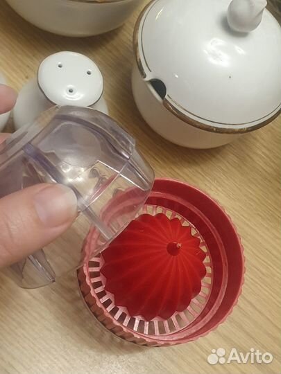 Кружки, соковыжималка