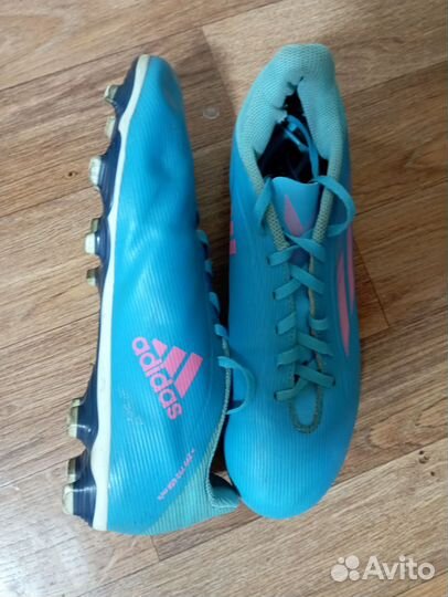 Футбольные бутсы adidas X Speedflow