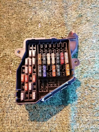 Блок предохранителей 8D2941824 Audi A6(4F2/C6) A8