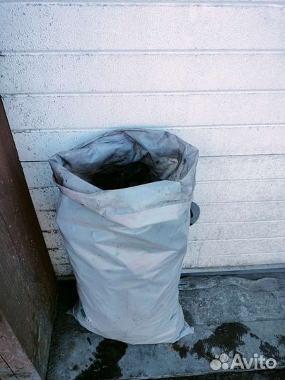 Уголь древесный в мешках