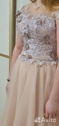 Продам очень красивое платье