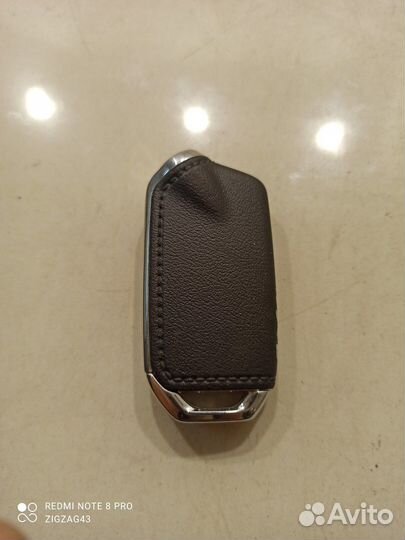 Ключ зажигания (Kia K900 II)