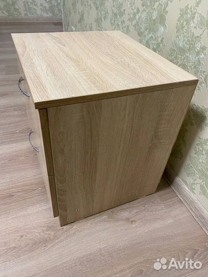 Тумба прикроватная