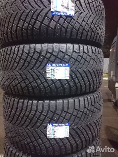 Michelin X-Ice North 4 SUV 275/45 R22 112T