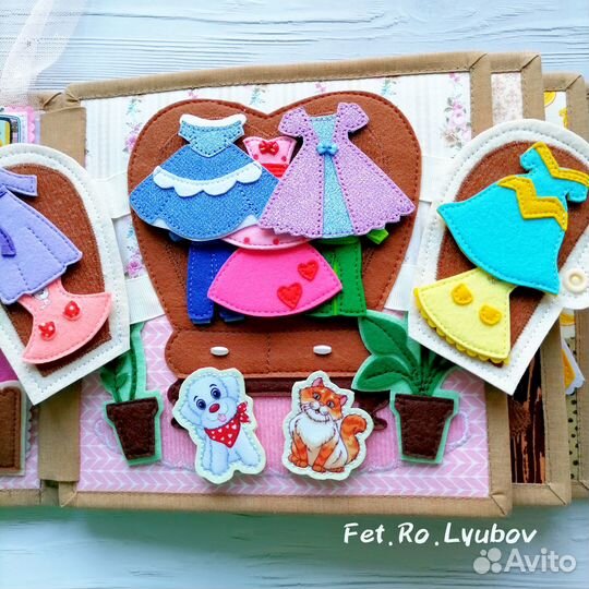 Кукольный замок для двух принцесс