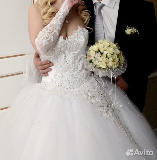 Платье свадебное