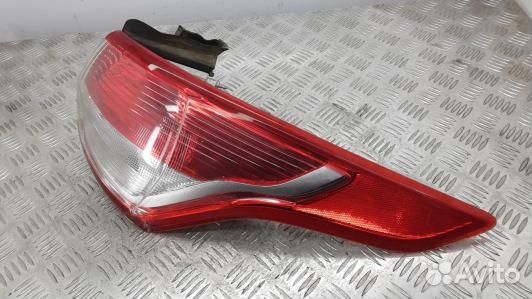 Фонарь задний правый ford escape 3 (83F07MY01)