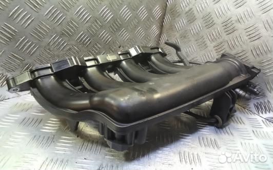 Впускной коллектор бензиновый mercedes benz C-clas