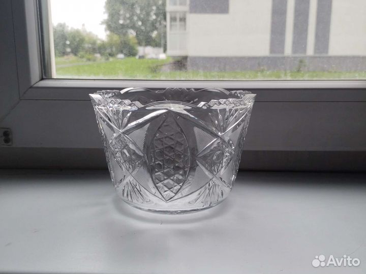 Тарелка хрустальная