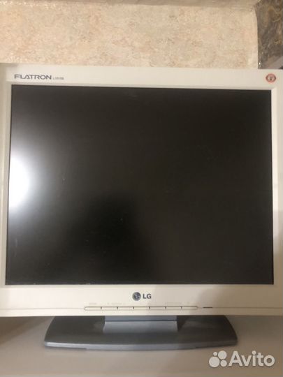 Монитор LG