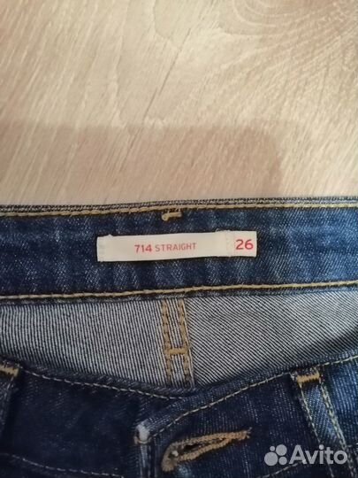 Джинсы levis 26