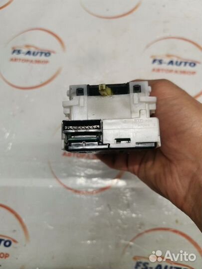 Подрулевой переключатель поворотников Nissan Note