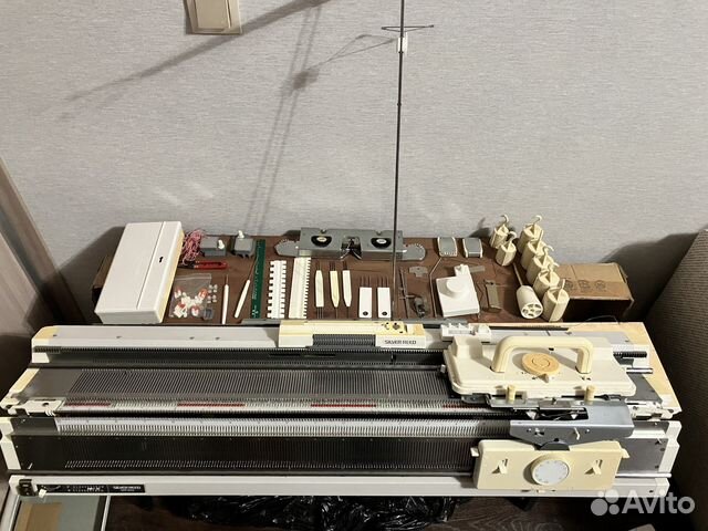 Вязальная машина 2 фонтуры silver reed