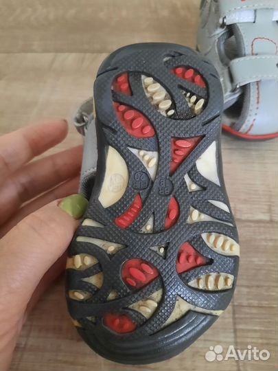 Сандали детские