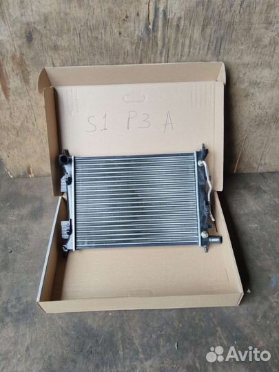 Радиатор охлаждения Hyundai Solaris 1 АКПП