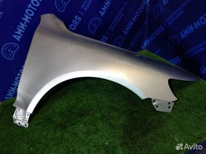 Крыло переднее правое Volkswagen Touareg 2002-2010