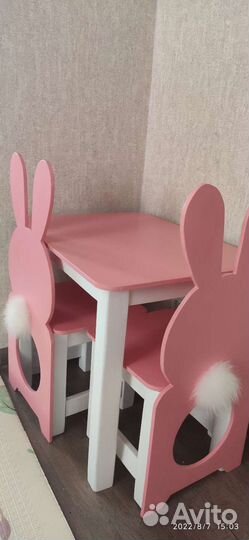 Детский стол и стульчик