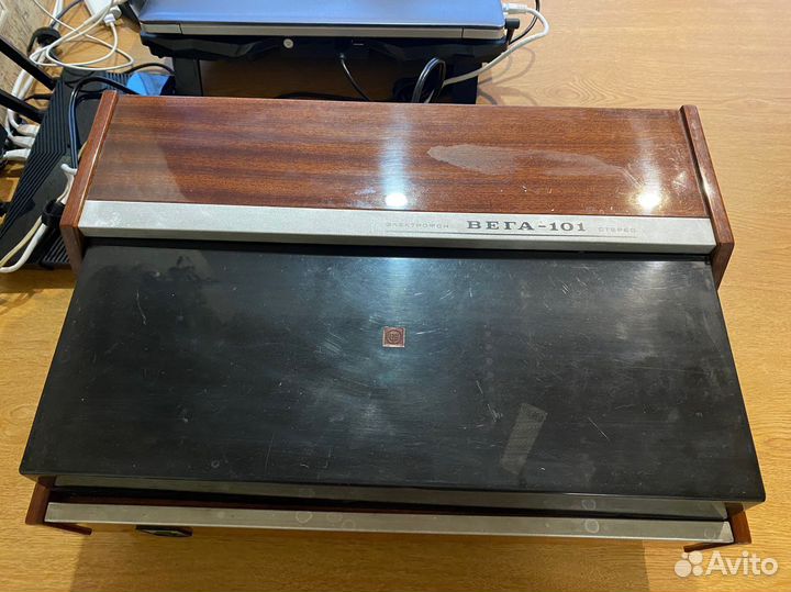 Электрофон Вега-101