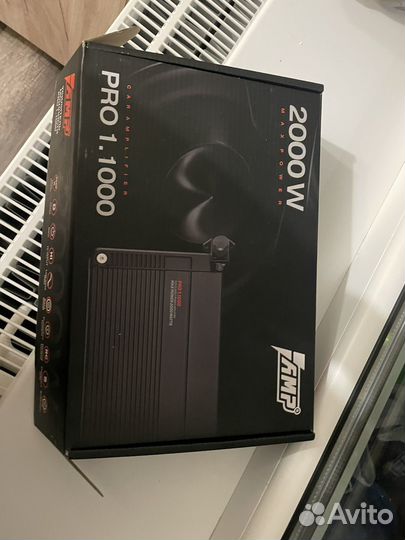 Автомобильный сабвуфер с усилителем