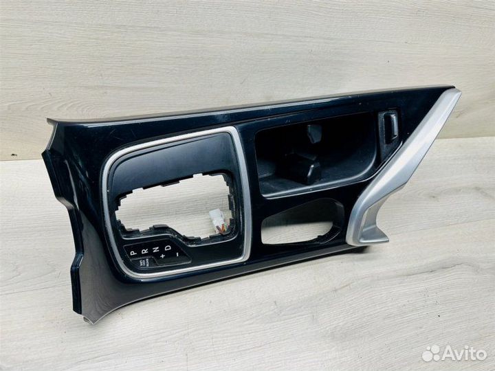 Центральная консоль Hyundai I40 2.0 G4NA 2011-2015