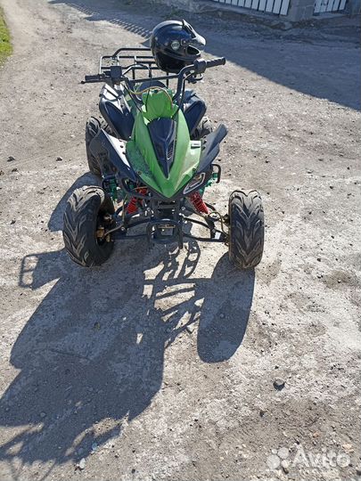 Квадроцикл на ходу