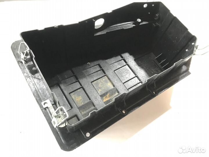 Короб аккумулятора Porsche Cayenne