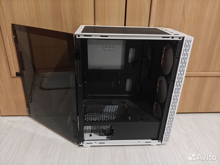 Компьютерный корпус Ginzzu